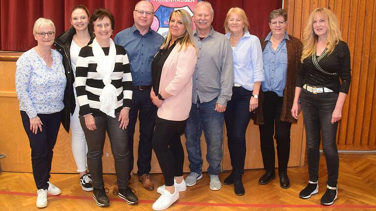 Der neue TSV-Vorstand: (von links) Petra Zeidler, Anne Winter, Karin Lauerbach, Rainer Held, Anja Dittrich, Wolfgang Muther, Siglinde Ackermann, Susanne Paul und Susanne Muther.