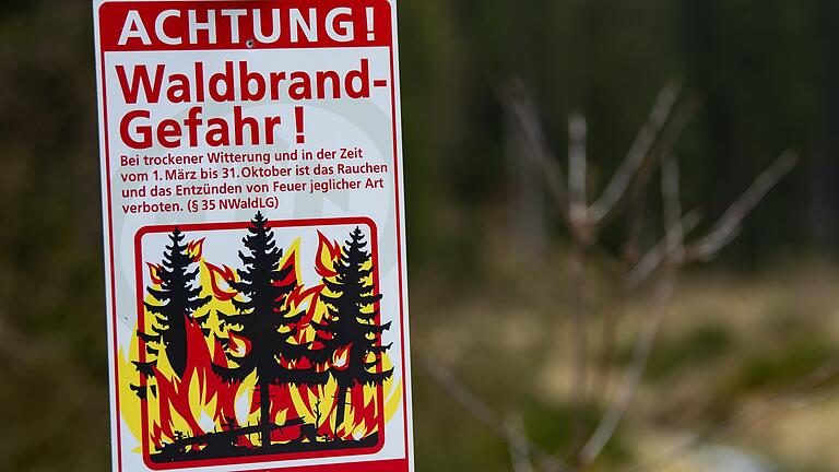 Wegen der zeitig einsetzenden Trockenheit in diesem Frühjahr herrscht&nbsp; an diesem Wochenende bereits das zweite Mal in Unterfranken so hohe Waldbrandgefahr, dass die Luftbeobachtung nötig wird.