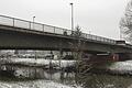 Die Nordbrücke in Tauberbischofsheim: Von hier soll das 13-jährige Mädchen am 9.Januar in den eiskalten Fluss gestürzt sein. Eine Fremdeinwirkung schließt die Polizei aus.