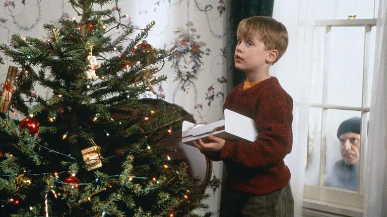 'Kevin - Allein zu Haus' gehört zu den erfolgreichsten Filmen überhaupt - und ist seit 2012 traditionell im Sat.1-Programm an Weihnachten. 'Kevin - Allein zu Haus' gehört zu den erfolgreichsten Filmen überhaupt - und ist seit 2012 traditionell im Sat.1-Programm an Weihnachten.