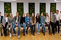 Sieben Medizinstudentinnen und ein Medizinstudent absolvierten das Schweinfurter 'Praktikum Plus' in der Region. Empfangen wurden sie von Landrat Florian Töpper und Bürgermeisterin Bettina Bärmann (von links) im Rathaus in Niederwerrn, den Vertretern der Arbeitsgruppe Landärzte (von rechts) Dr. Astrid und Dr. Jürgen Schott sowie Anja Lehmeyer (Gesundheitsregion-Plus).