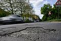 Wie hier die Leistenstraße – das Bild ist vom Mai dieses Jahres – sehen viele Straßen in Würzburg aus. Wie kann der jahrzehntelange Investitionsstau aufgearbeitet werden?