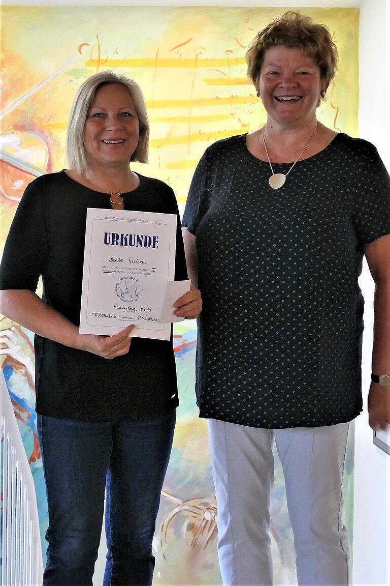 Beate Tarkian (links) und Petra Breitenbach. Beate Tarkian (links) und Petra Breitenbach.
