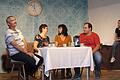Eine Szene aus dem Stück „Lieber Besuch“: Hier proben schon fleißig (von links) Harald Wenzel, Christine Hochstetter, Bianca Ross, Jan Hochstetter und Franca Wittmann.