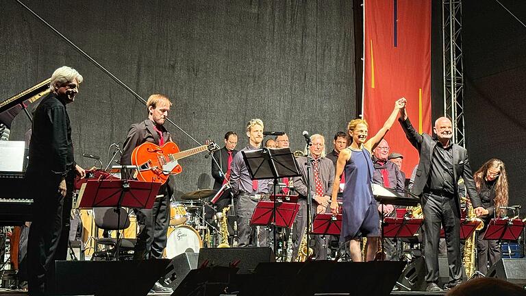 Die Big Band der Deutschen Oper Berlin beim Kissinger Sommer 2024 - Die Big Band der Deutschen Oper Berlin beim Kissinger Sommer 2024 Die Big Band der Deutschen Oper Berlin beim Kissinger Sommer 2024 - Die Big Band der Deutschen Oper Berlin beim Kissinger Sommer 2024