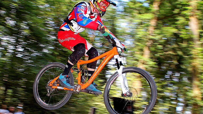 Vom Hobbyfahrer bis zum Profi: Spaß und Action versprechen die ersten Frammersbacher Bike-Tage am Sauerberg. Vom Hobbyfahrer bis zum Profi: Spaß und Action versprechen die ersten Frammersbacher Bike-Tage am Sauerberg.