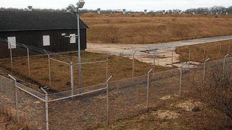 Die ehemaligen Bunkeranlagen gehören nicht zum Naturschutzgebiet und bieten sich als Standort für eine Solarkraftanlage an.