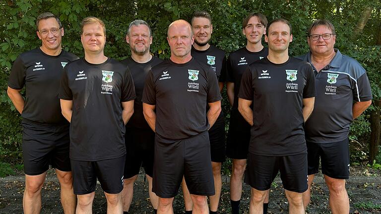 Mit diesem Team kegelt der TSV Großbardorf in der 2. Bundesliga Mitte der Männer (von links): Holger Hubert, Sebastian Dieterich, Matthias Menninger, Patrick Ortloff, Florian Stahl, René Wagner und Trainer Axel Tüchert.