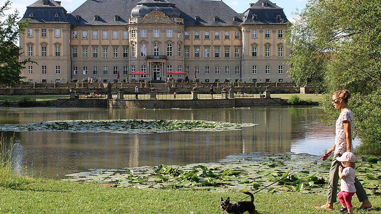 Ein großes Festwochenende findet im Schlosspark Werneck statt. Am Sonntag wird im Schlossparkfest gefeiert. Ein großes Festwochenende findet im Schlosspark Werneck statt. Am Sonntag wird im Schlossparkfest gefeiert. 