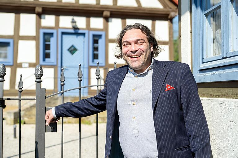 Michael Porzel bietet im Alten Brauhaus in Hemmendorf fränkische Küche, aber auch traditionelle Gerichte aus aller Welt an. Michael Porzel bietet im Alten Brauhaus in Hemmendorf fränkische Küche, aber auch traditionelle Gerichte aus aller Welt an. 