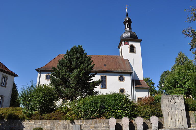 Die evangelische Kirche in Ermershausen wurde am 25. Oktober 1745 geweiht. Die evangelische Kirche in Ermershausen wurde am 25. Oktober 1745 geweiht.