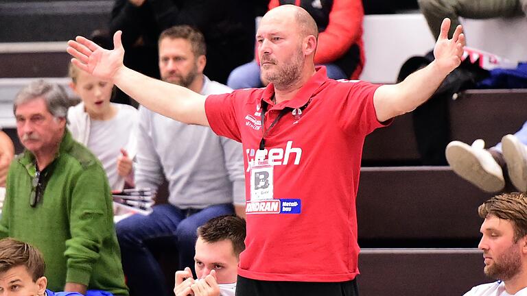 Frank Ihl (im Bild) ist nicht länger Trainer des HSC Bad Neustadt. Der 53-Jährige übernimmt beim Handball-Bayernligisten andere Aufgaben. Frank Ihl (im Bild) ist nicht länger Trainer des HSC Bad Neustadt. Der 53-Jährige übernimmt beim Handball-Bayernligisten andere Aufgaben.