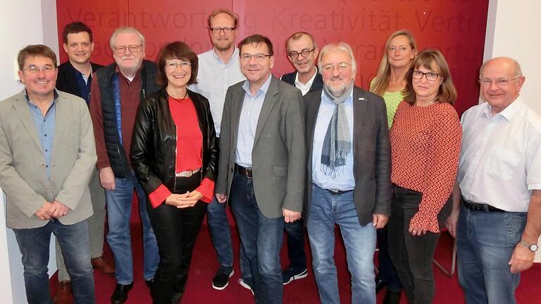 Sie kürten den 'Vorstand des Jahres' sowie 'Gute Seelen im Verein' und vergaben einen Sonderpreis: Christoph Hoffmann (Präsident Verband Würzburger Sportvereine - VWS), Stefan Hebig (Sparkasse Mainfranken), Albrecht Ponnath (VWS), Christa Öchsner (BLSV), Jens Röder (Fachbereichsleiter Sport Stadt Würzburg), Torsten Schleicher (Redaktionsleiter Main-Post-Lokalredaktion Würzburg), Gerhard Meißner (Main-Post), Helmut Radler (BLSV-Kreisvorsitzender Würzburg-Stadt), Gabi Reupke (Main-Post), Sandra Handke (Sportreferentin Landkreis Würzburg), Burkard Losert (BLSV-Vorsitzender Würzburg-Land).