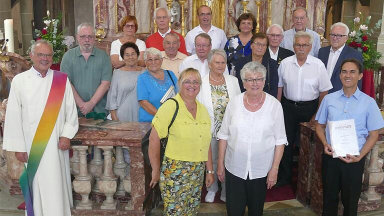 Das 175-jährige Bestehen des Gesang- und Orchestervereins Dettelbach 1848 wurde 2023 in der Wallfahrtskirche gefeiert, nun erfolgt das Jubiläumskonzert im historischen Rathaus.