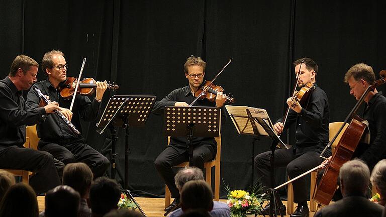Oboist Kai Frömbgen setzte zusammen mit dem Quinten-Quartett einen virtuosen Schlusspunkt der Saison der Meisterkonzerte im Schüttbau in Rügheim.