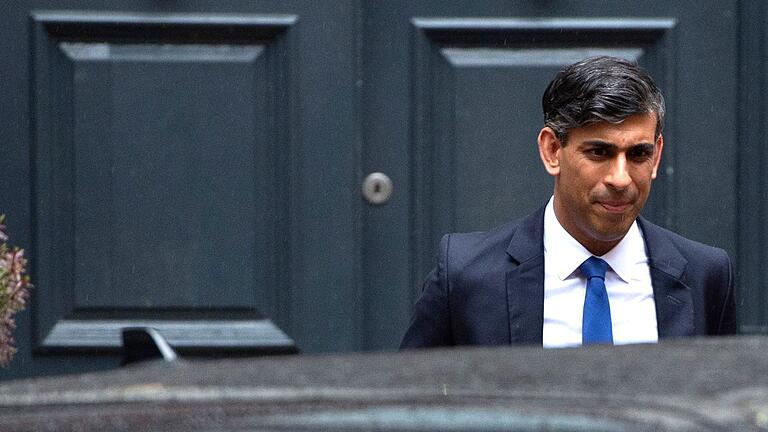 Nach der Parlamentswahl in Großbritannien       -  Erkennt seine Niederlage an: Rishi Sunak.