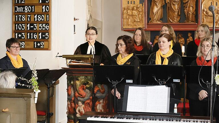 Der Martin-Scherer-Projektchor begeisterte die evangelische Kirchengemeinde in Unterhohenried.