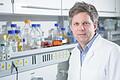 Professor Lars Dölken, Virologe und Immunbiologe an der Universität Würzburg, warnt vor einer neuen Corona-Saison im Herbst 2021, weil Kinder und Jugendliche nicht geimpft werden können.&nbsp;&nbsp;