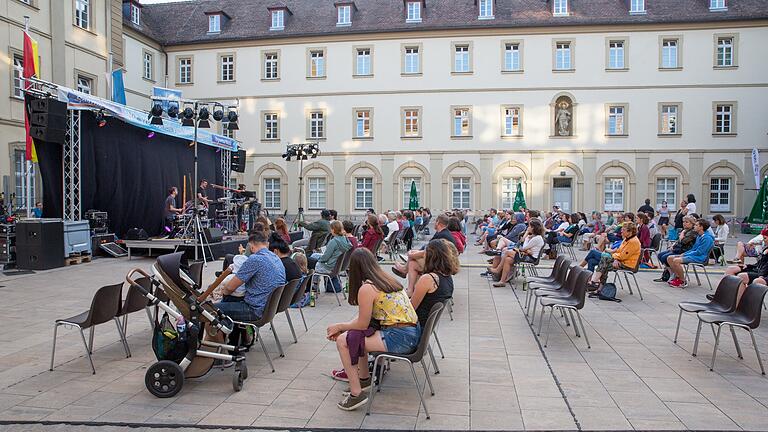 Impressionen vom Stramu-Pflastertöne am Sonntag 23.08.2020 am Rathaus in Würzburg.