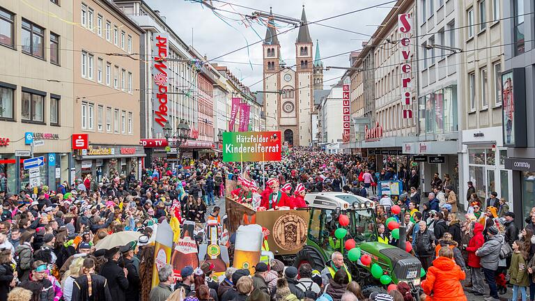 Am Sonntag werden wieder Tausende Narren die Innenstadt von Würzburg erobern.