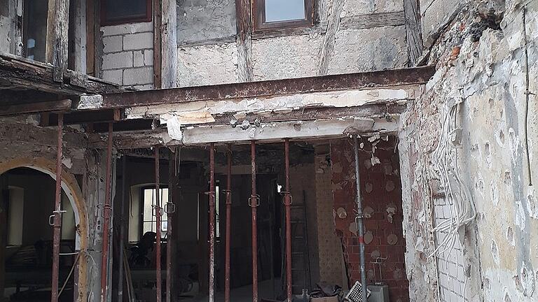 Der Innenhof – hier noch offen zu sehen – wurde zugemacht und bekam eine Lichtkuppel.FOTO: Grebner-Pfriem Der Innenhof – hier noch offen zu sehen – wurde zugemacht und bekam eine Lichtkuppel.FOTO: Grebner-Pfriem
