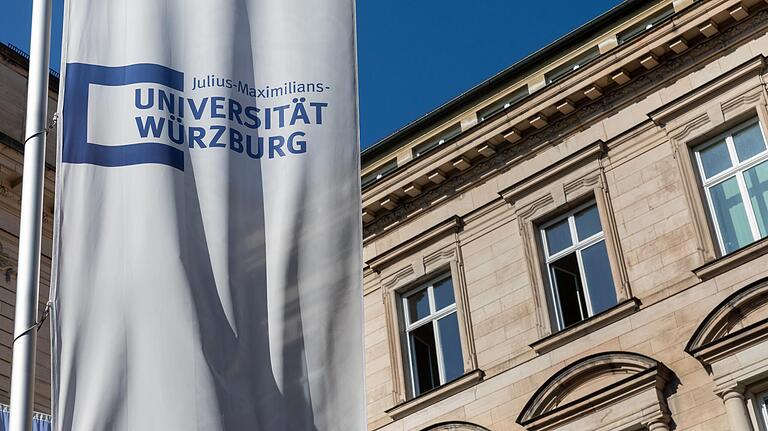Seit dem vergangenen Jahr setzt auch die Würzburger Julius-Maximilians-Universität eine spezielle Plagiatssoftware ein. Seit dem vergangenen Jahr setzt auch die Würzburger Julius-Maximilians-Universität eine spezielle Plagiatssoftware ein.