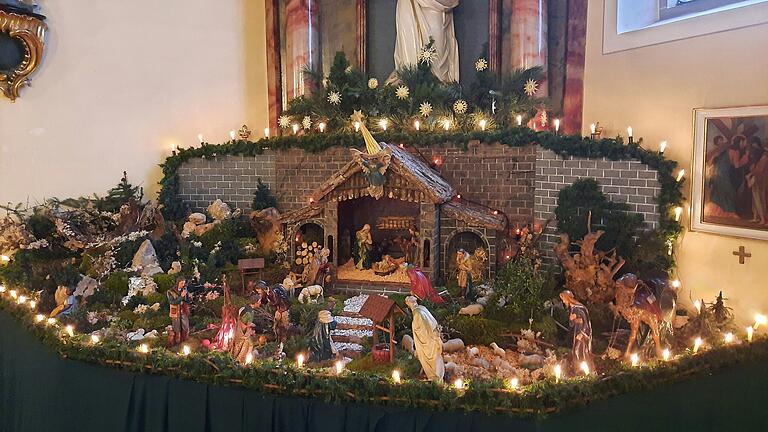 Sie war der Ausgangspunkt der Sternsinger, die Krippe in der Pfarrkirche St. Martin in Oberlauda. Sie war der Ausgangspunkt der Sternsinger, die Krippe in der Pfarrkirche St. Martin in Oberlauda.