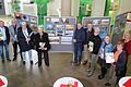 Landrat Thomas Eberth (Mitte) gratulierte bei einer kleinen Vernissage im Landratsamt den Gewinnerinnen und Gewinnern des Jubiläums-Fotowettbewerbs des Landkreises Würzburg. Als Preisträger freuten sich: (von links) Gottfried Kürbiß, Ekkehard Römmelt, Jutta Arens, Hannelore Grimm, Armin Martin (erster Preis), Andrea Weber (zweiter Preis), Verena Düchs, Renate Scheurich und Motty Henoch.