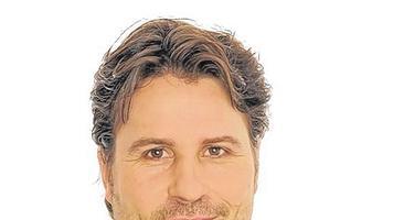 Neues Ensemblemitglied: Daniel Szeili übernimmt die Rolle des Tichon in &bdquo;Katja Kabanaova&ldquo; am Meininger Theater.