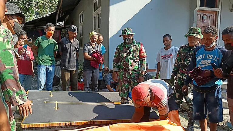 Vulkanausbruch in Indonesien       -  Mindestens neun Menschen sind ums Leben gekommen.