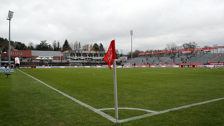 Städtische Betriebskostenzuschüsse für das Stadion am Dallenberg in Höhe von knapp 570 000 Euro für die Jahre 2021 bis 2024 soll Fußball-Drittligist FC Würzburger Kickers erhalten.