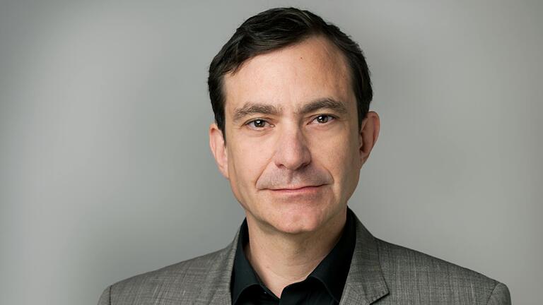 Prof. Markus Appel ist Inhaber des Lehrstuhls für Kommunikationspsychologie und Neue Medien an der Uni Würzburg. Prof. Markus Appel ist Inhaber des Lehrstuhls für Kommunikationspsychologie und Neue Medien an der Uni Würzburg.