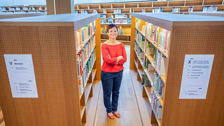 Die neue Büchereileiterin Nicole Strohrmann bietet in der Schweinfurter Stadtbücherei am Freitag, 4. April, besondere Aktionen bei der Nacht der Bibliothek. Die neue Büchereileiterin Nicole Strohrmann bietet in der Schweinfurter Stadtbücherei am Freitag, 4. April, besondere Aktionen bei der Nacht der Bibliothek.