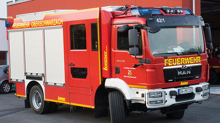 Die Feuerwehr Gädheim-Ottendorf benötigt ein neues Hilfeleistungslöschgruppenfahrzeug (HLF 10). Mehrere Modelle wurden bereits begutachtet wie dieses Einsatzfahrzeug der Feuerwehr Oberschwarzach (Lkr. Schweinfurt) auf einem MAN-Fahrgestell mit einem Aufbau der Firma Lentner.