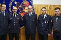Ehrungen bei der Freiwilligen Feuerwehr Stetten (von links): Erster Kommandant Julian Speth, Kreisbrandmeister Manfred Wawretschka, erster Vorstand und Geehrter Alexander Zink, zweiter Kommandant Volker Hildebrand und Bürgermeister Thilo Wehner. Es fehlt Frank Dreißigacker.