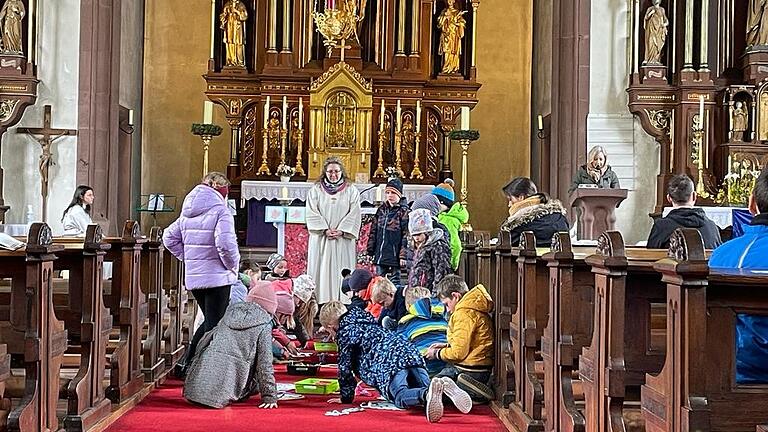 Familiengottesdienst unter dem Motto "Traummann Heiliger Josef". Familiengottesdienst unter dem Motto "Traummann Heiliger Josef".
