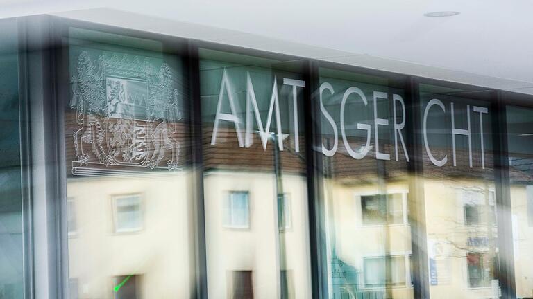 Weil der Beschuldigte Einspruch gegen den Strafbefehl einlegte, kam es zur Verhandlung vor dem Amtsgericht Haßfurt.