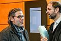 Verteidiger Hans-Jochen Schrepfer im Gespräch mit Oberstaatsanwalt Thorsten Seebach.