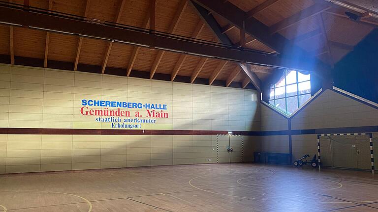 Die Scherenberghalle von innen (Archivbild). Die Scherenberghalle von innen (Archivbild).