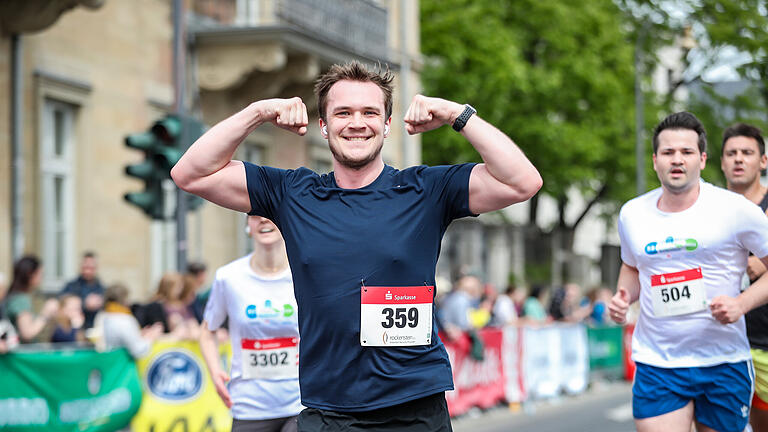 Der Fit-and-Fun-Lauf vom Residenzlauf mit einer Strecke von 5 KM in 2 Runden um die Residenz in Würzburg am 28.04.24.