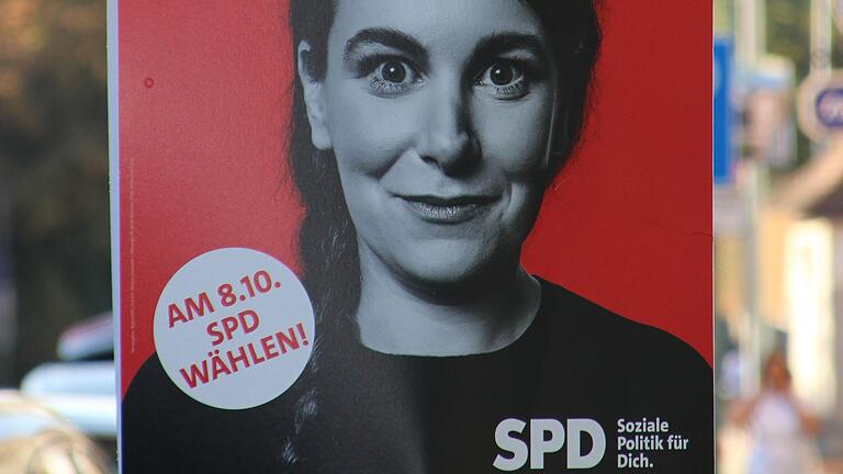Das Wahlplakat von Eva-Maria Weimann (SPD) zur Landtagswahl 2023.