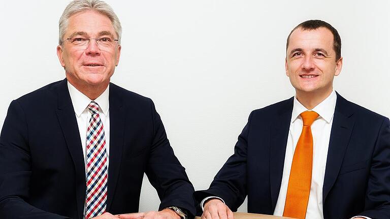 Führungswechsel bei der VR Bank Kitzingen: Peter Siegel (links) geht zum 1. Mai, sein Nachfolger wird Thomas Hemrich.