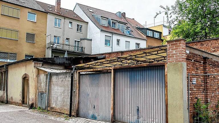 Neu geordnet werden die Grundstücke im Bereich Hellersgasse/Markt. Neu geordnet werden die Grundstücke im Bereich Hellersgasse/Markt.