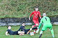 FC Fuchsstadt empfängt Alemannia Haibach       -  Im Spieljahr 2025 kommt Dominik Halbig (in rot) bislang nur auf wenige Einsatzminuten. Aber gegen die DJK Dampfach gelang Fuchsstadts Stürmer als Joker per Strafstoß das Tor des Tages und traf auch in der vergangenen Saison beim 1:1 gegen Samstags-Gegner Alemannia Haibach (unser Bild).