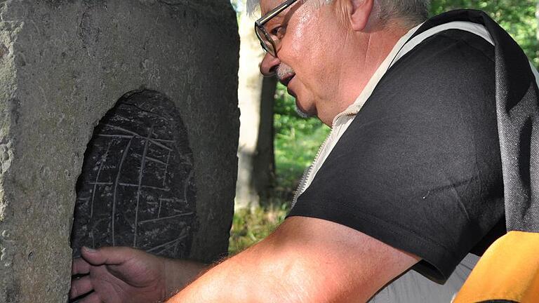 Steine erleben: der „Summstein“ Steine erleben: der „Summstein“