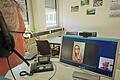Thomas Schlereth, Teamleiter der Berufsberatung der Arbeitsagentur Schweinfurt beim Videochat mit einer Jugendlichen, die sich über ihre Möglichkeiten bei der Berufswahl informiert.       -  Thomas Schlereth, Teamleiter der Berufsberatung der Arbeitsagentur Schweinfurt beim Videochat mit einer Jugendlichen, die sich über ihre Möglichkeiten bei der Berufswahl informiert.
