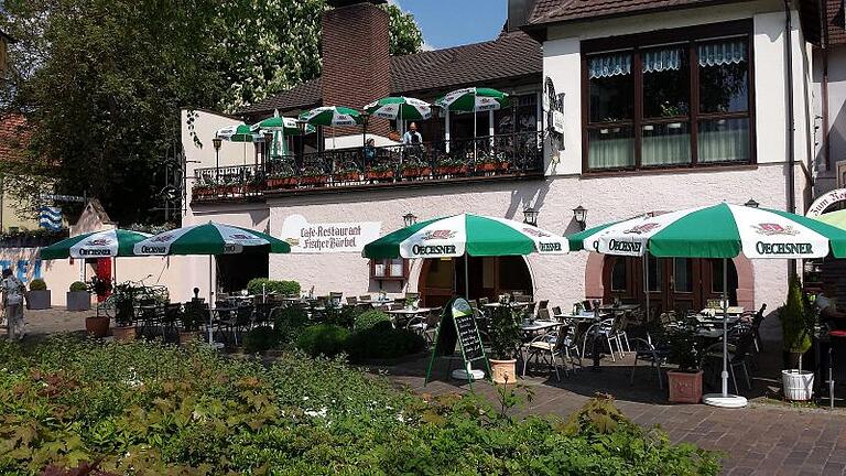In der Fischerbärbel in Veitshöchheim werden unter anderem Meefischli serviert. In der Fischerbärbel in Veitshöchheim werden unter anderem Meefischli serviert.