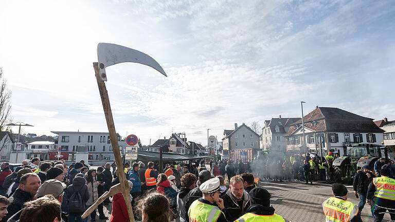 Politischer Aschermittwoch - Baden-Württemberg Grüne.jpeg       -  Die Polizei war mit mehr als 200 Beamten in Biberach im Einsatz.