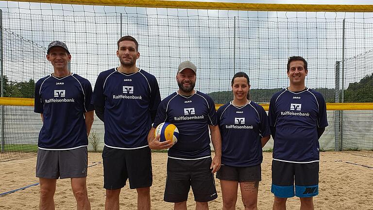 Die Siegermannschaft beim Beachvolleyball, die Polizeiinspektion Karlstadt (von links): Thomas Habel, Philip Kempf, Christian Blum, Tessa Krökel und Julian Bentele.