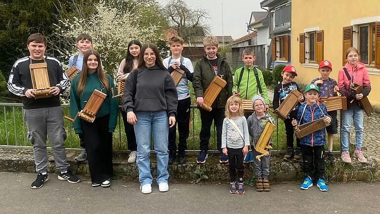 Das Bild zeigt die Rappelkinder aus Dürrfeld.